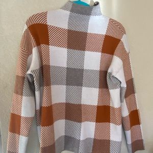 LAST CHANCE Tahari Mock Neck Plaid Patterned Sweater - Size L